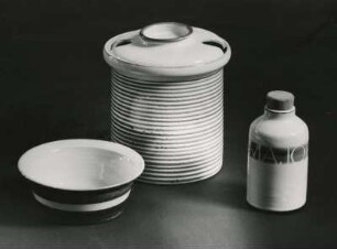 Dose Modell "D 5", Schüssel Modell "BF 1/3", Gewürzdose Modell "N", Milchschüssel Modell "BF 1" von Heinz H. Engler