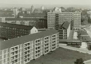 Dresden. Blick vom Hochhaus Prager Straße (17 Stockwerke) nach Nordwesten