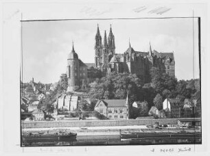 Meißen. Albrechtsburg u. Dom - Elbe mit Schleppzug