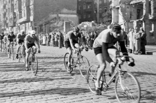 Berlin. Max-Knaack-Eröffnungs-Radrennen am 16.10.1949