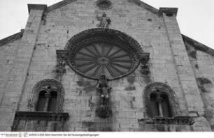 Cattedrale & Santa Maria della Porta & Chiesa Matrice, Westfassade