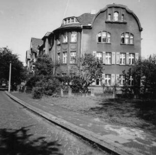 Cottbus-Schmellwitz, Arndtstraße 6. Wohnhaus (um 1910). Eckansicht
