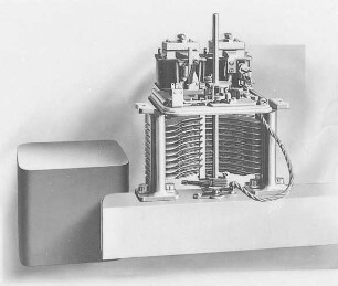 Hundertteiliger Drehwähler : Technikgeschichte | Elektrotechnik | Fernmeldetechnik | Telephonapparate, Telephonanlagen