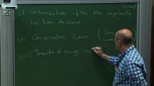 Remarks about the self - similar solutions of the Vortex Filament Equation