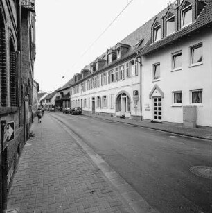Oestrich-Winkel, Hauptstraße 71