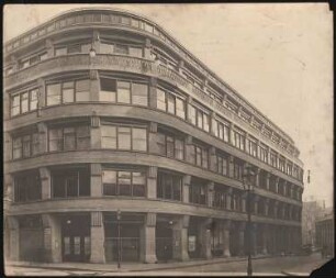 Geschäftshaus Junkernstraße, Breslau: Ansicht von der Straße (gleicht Inv.Nr. F 1490)