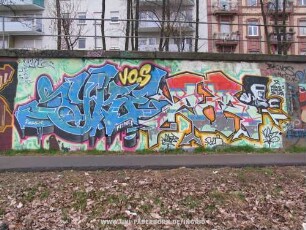 zykE | "zyke" VOS VoS BK DAS NeTZ | 200ACHT.. | MYSPACE | unleserlich | 2: Miko1 CHER Dr.UG | ..2008.. | FrEe Style | ..SiSSi..