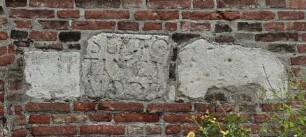 Fragment eines (römischen?) Grabsteins