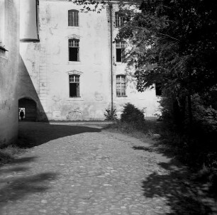 Schloß Oberpahlen & Ruine der Ordensburg