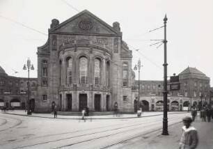 Wuppertal, Stadttheater : Wuppertal-Barmen. Stadttheater. Eingangsfront