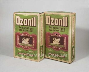 Zwei Schaupackungen "Ozonil"