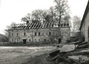 Panschwitz-Kuckau-Tschaschwitz, Am Dorfteich 3. Vierseithof (1851/1900). Wohnstallhaus