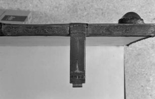 Evangeliar aus Sankt Georg in Köln — Elfenbeinrelief mit Kupferblechrahmen