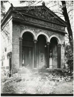 Schloss Glienicke, Berlin-Wannsee: Ansicht Kleine Neugierde (1827 von Karl Friedrich Schinkel im Pleasureground, direkt an der Königstraße, gebaut)