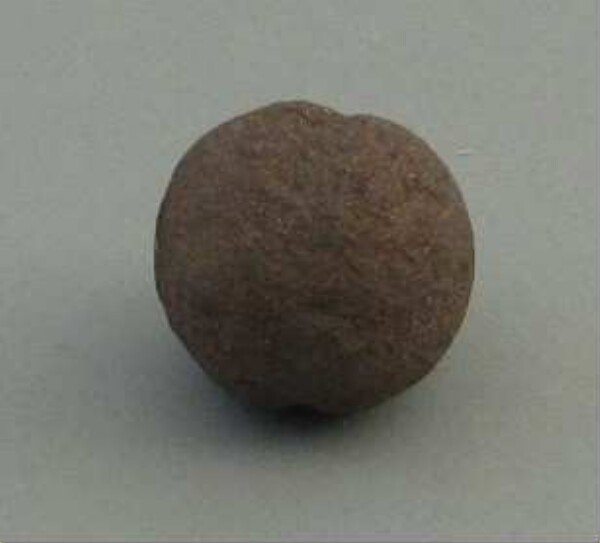 Stone bola