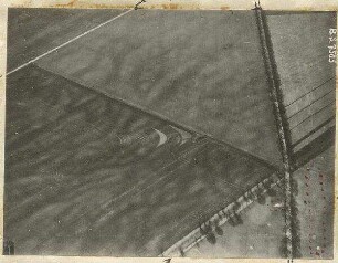 Batterie-Stellung mit Einschlag am Flugplatz Oberschleißheim (1200 m)