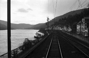 Bingen: Rheinstrecke beim Binger Loch, aus dem letzten Wagen