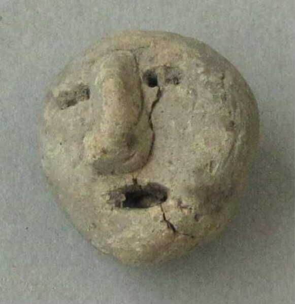 Figurine en argile (fragment)