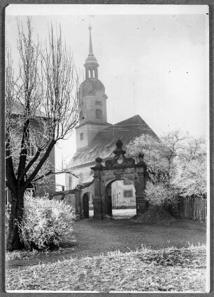 Dorfkirchlein in Elbisbach zur Winterzeit