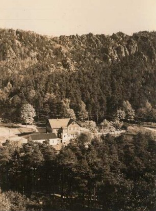 Hotel Gondelfahrt : Blick von den "Zigeunerstuben" auf das Hotel "Gondelfahrt"