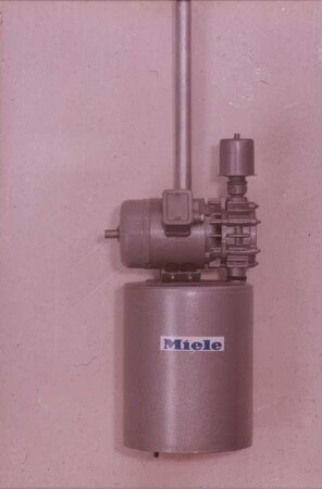 Fotografie: Melktechnik, Melkmaschine, Vakuumpumpe