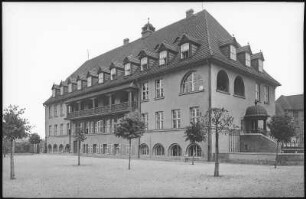 Finsterwalde. Kinderheim - Gartenseite