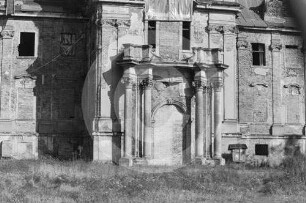 Hauptportal des Schlosses Klein-Kotzenau