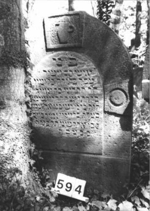 Grabstein 594