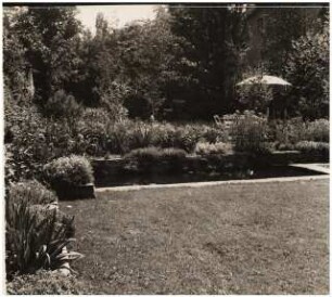 Garten Rittaler, München: Becken und Sitzplatz