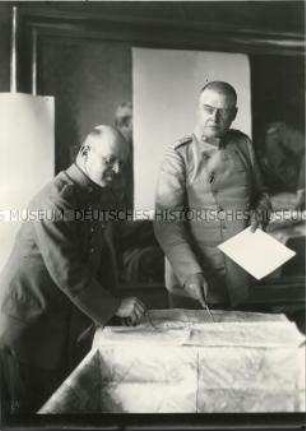 Generalmajor Max Hoffmann und Hauptmann von Bollrad-Bodelberg?, Mitglied des Generalstabs der 8. Armee