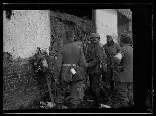 Das Kreuz für einen Gefallenen vor Curlu (Dep. Somme, Frankreich)