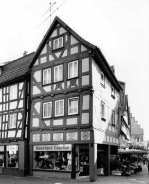 Fachwerkhaus; Alsfeld, Obergasse 9