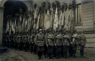 Rückkehr der Leibgrenadiere. Zug durch die Kaiserstraße