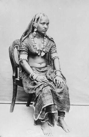 Jain-Frau : Vorderindien. Bildnis einer Jain-Frau