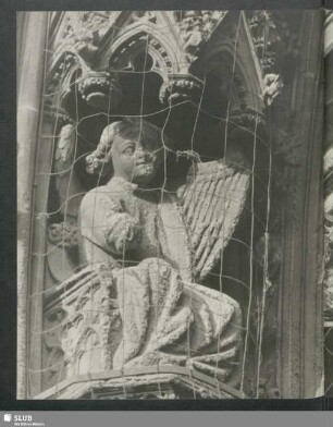 Apostel am Petrus-Portal des Domes
