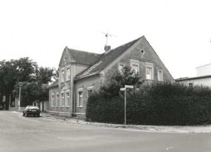 Weißwasser. Wohnhaus, Luisenstraße 7/Ecke Brunnenstraße (um 1900). Eckansicht
