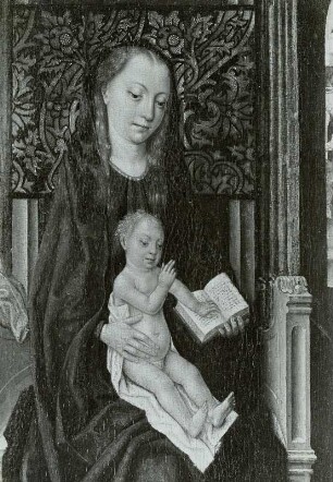 Flügelaltärchen: Marienaltar. Außen: Verkündigung. Innen: Mitte: Maria mit Kind und Stifter. Links: Hl. Magdalena?. Rechts: Hl. Katharina