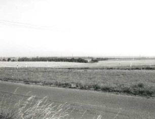 Wilsdruffer Pflege. Feldflur zwischen Unkersdorf und Roitzsch westlich des TP 296,0. Blick von der Straße zwischen Unkersdorf und Steinbach nach Norden gegen Oberwartha