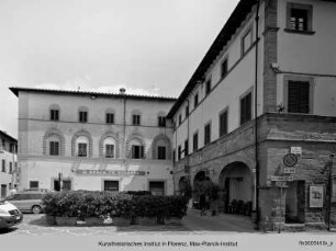 Piazza Vittorio Emanuele, Castelfranco di Sopra