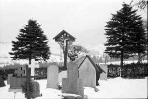 Steibis: Friedhof im Schnee