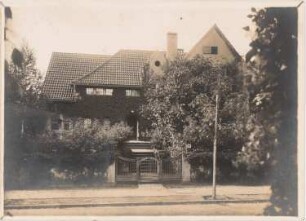 Landhaus Fischer, Berlin-Dahlem: Ansicht Straßenseite