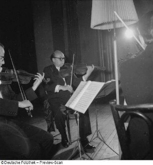 Leipzig, Gewandhaus-Quartett 1956 : Gewandhaus-Quartett mit Gerhard Bosse, Karl Suske, Fritz Händschke und Alwin Bauer. Leipzig, 1956