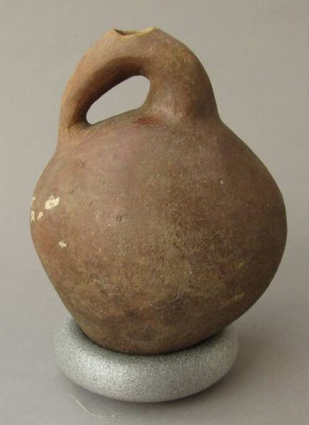 Clay vessel