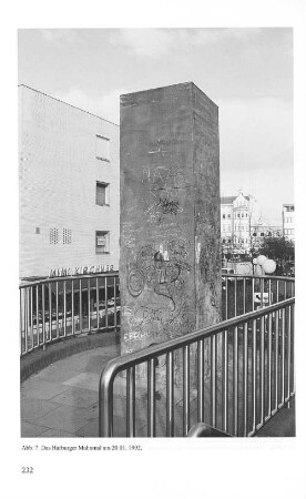 Abb. 7 Das Harburger Mahnmal am 20.01. 1992.