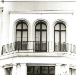 Cottbus. Wohnhaus, Bahnhofstraße 21. Ende 19. Jahrhundert. Altan