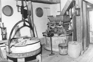 Großschönau-Waltersdorf. Mittelmühle, seit 1956 Volkskunde- und Mühlenmuseum, Inneres, Ansichtskarte