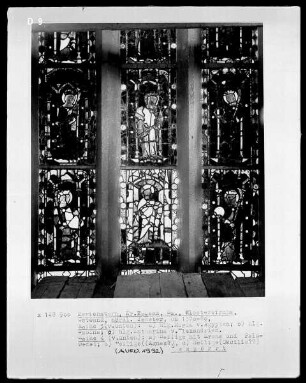 Fenster mit Heiligen