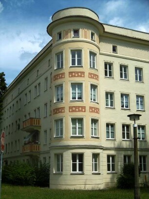 Eisenhüttenstadt: Wohnbauten Fritz-Heckert-Straße (WK II)