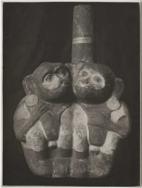 Figure vessel