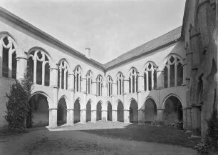 Innenhof, Karlsdorf, Tschechische Republik